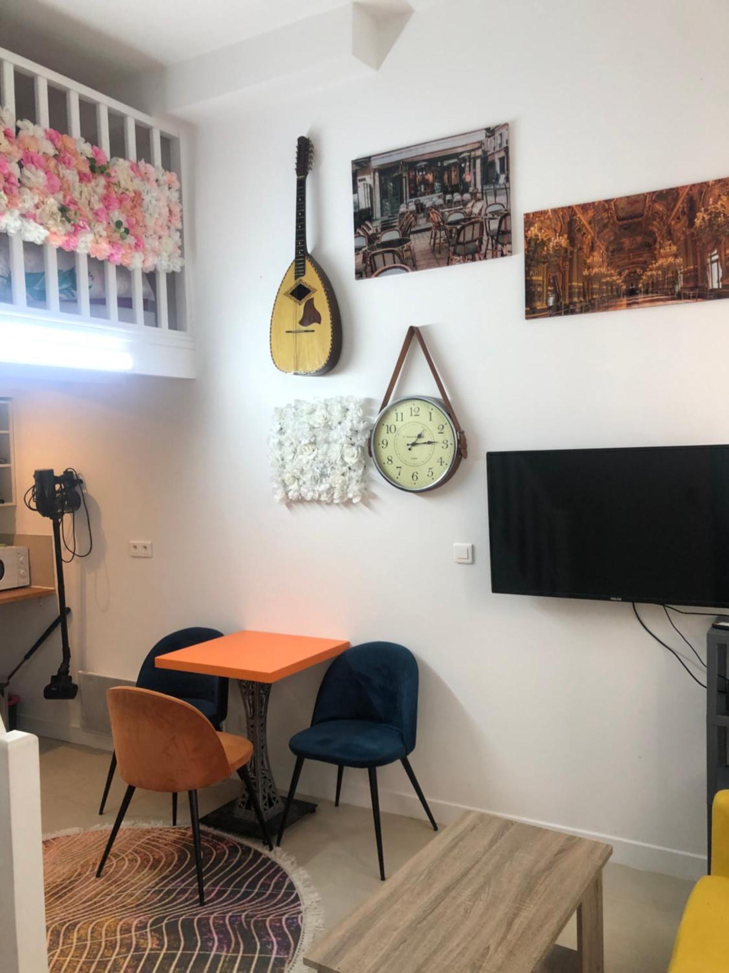 Appartamento Studyo Cosy 400 Metre Sacre Ceour Parigi Esterno foto
